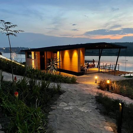 Umva Muhazi Exterior foto